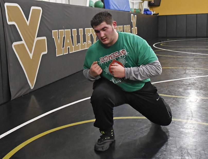 VND-WrestleFeatch-010318-3 VND-WrestleFeatch-010318-3