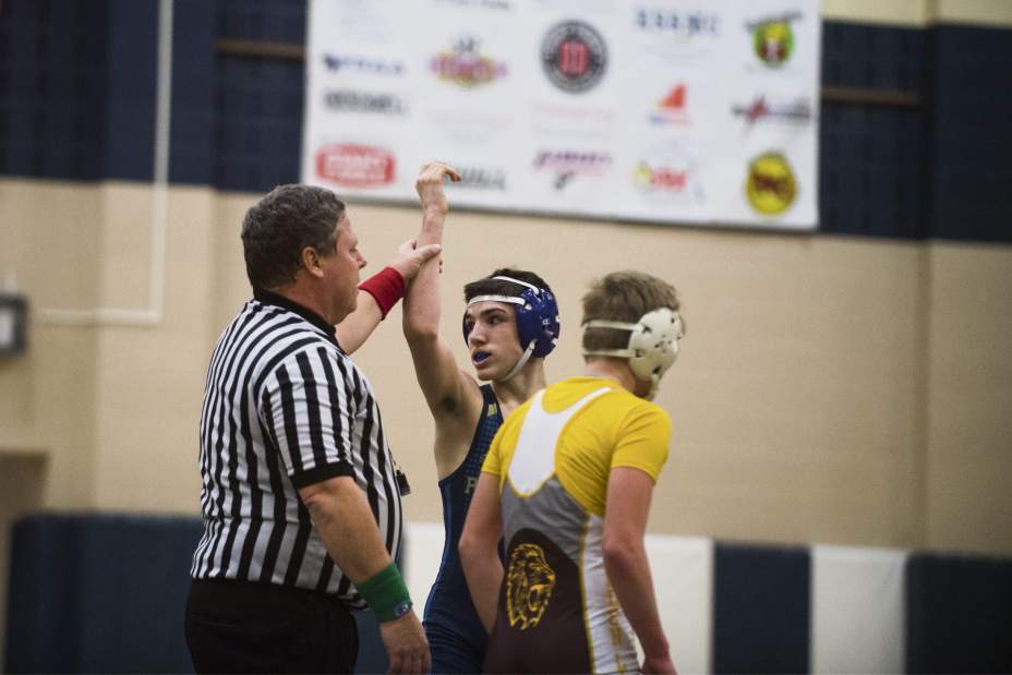 gtr-GSFRwrestling9-010418 gtr-GSFRwrestling9-010418
