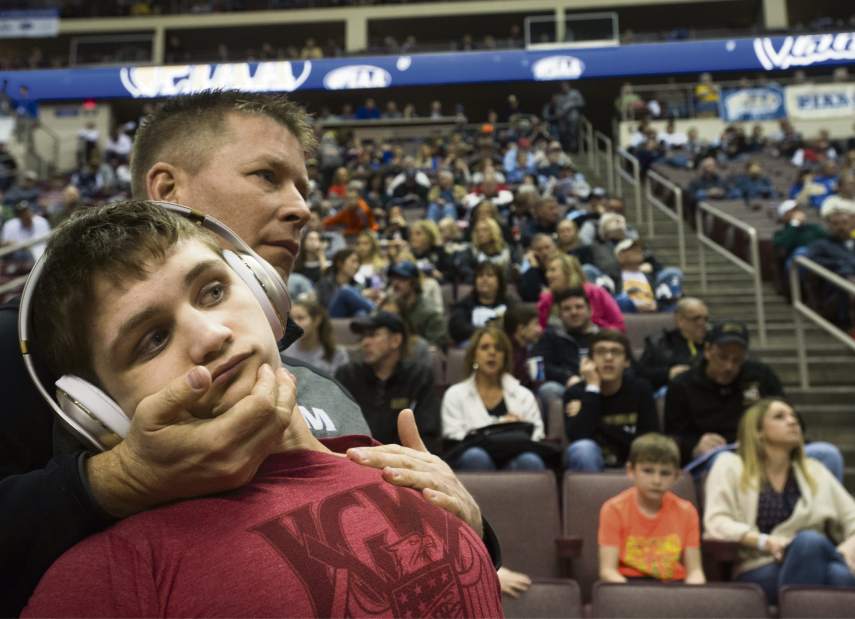 GTR-PIAAWrestle10-031017 GTR-PIAAWrestle10-031017