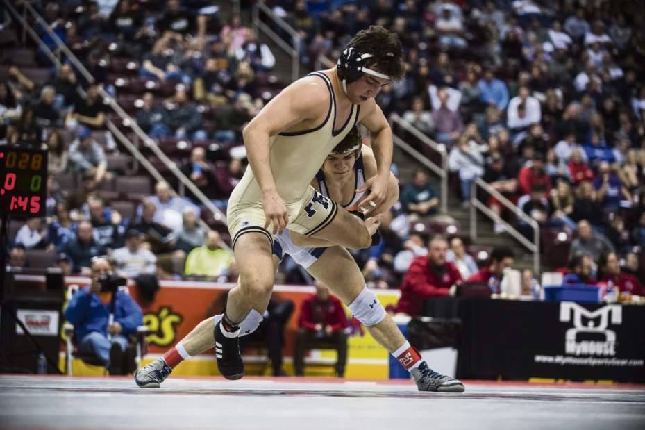 gtr-PIAAwrestling1047-031118 gtr-PIAAwrestling1047-031118