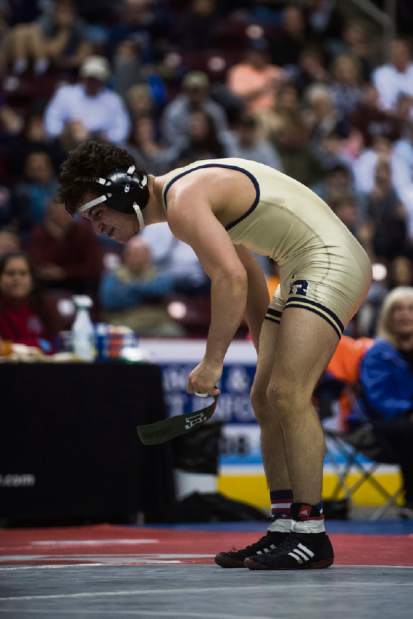 gtr-PIAAwrestling1048-031118 gtr-PIAAwrestling1048-031118