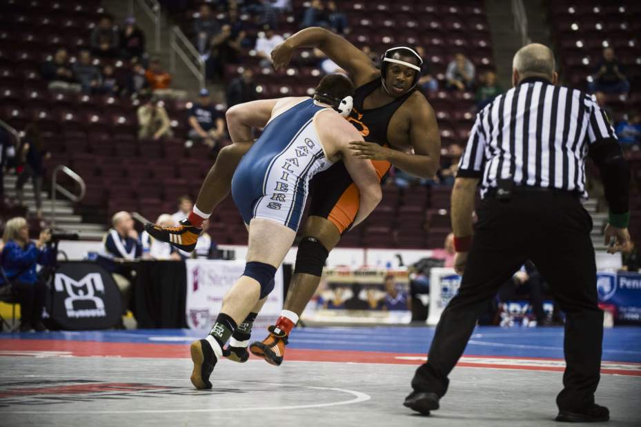 gtr-PIAAwrestling1322-031118 gtr-PIAAwrestling1322-031118