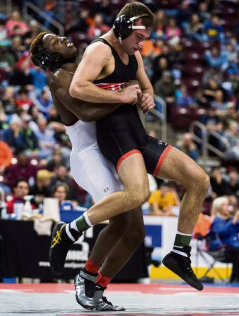 gtr-PIAAwrestling468-031118 gtr-PIAAwrestling468-031118