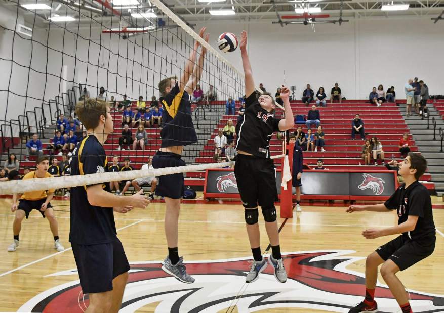VND-FCvolleyball01-041718 VND-FCvolleyball01-041718