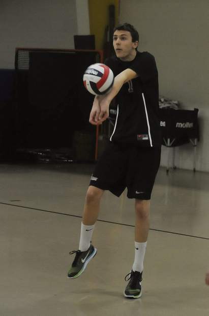 her-FCvolley2-041918 her-FCvolley2-041918