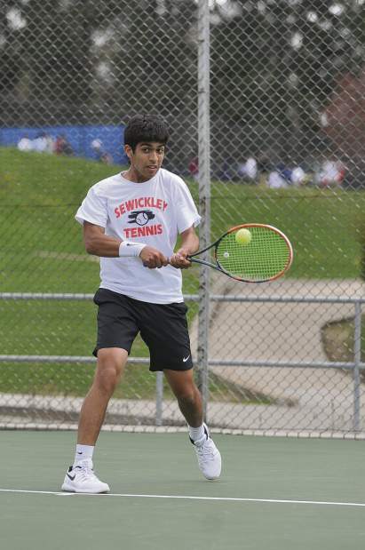 sew-SAIndtennis1-051018 sew-SAIndtennis1-051018