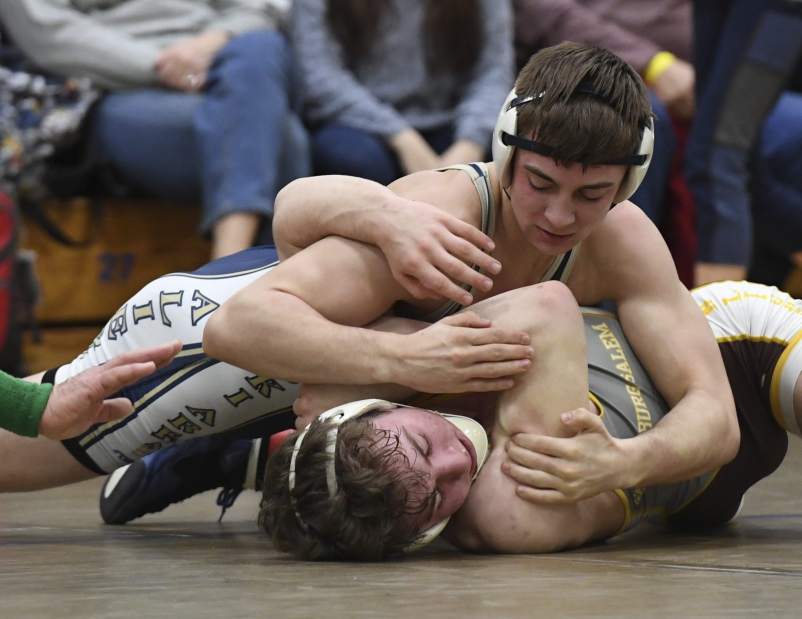 606752_gtr-WCCAwrestle03-010619 606752_gtr-WCCAwrestle03-010619