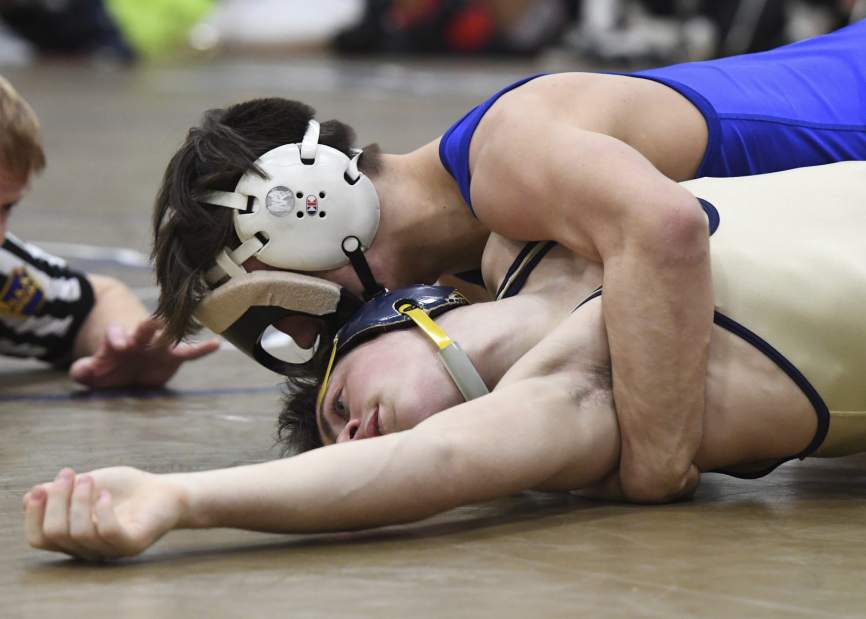 613559_gtr-WCCAwrestle01-010619 613559_gtr-WCCAwrestle01-010619