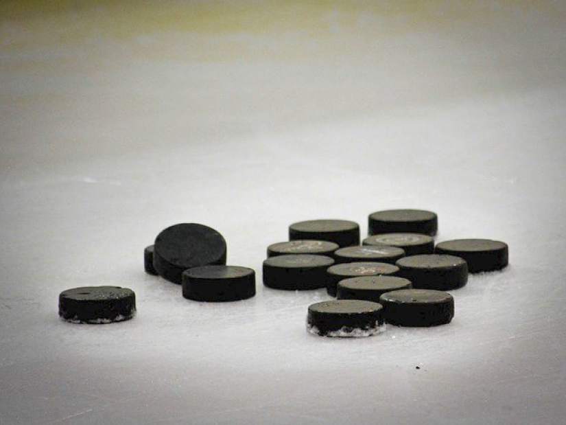 732387_ptr-Hockeystock2 732387_ptr-Hockeystock2