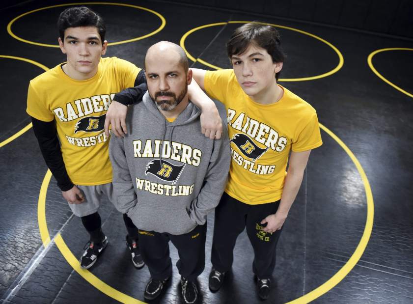 744123_VND-WrestleFeatch01-021419 744123_VND-WrestleFeatch01-021419