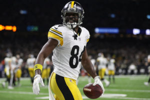 Antonio Brown celebrates a touchdown during the second half against the New Orleans Saints on Dec. 23, 2018, at the Mercedes-Benz Superdome in New Orleans, La.