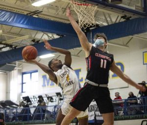 Ali Bryant (left) and his Lincoln Park teammates will play Hickory in the PIAA Class 4A semifinals Monday.