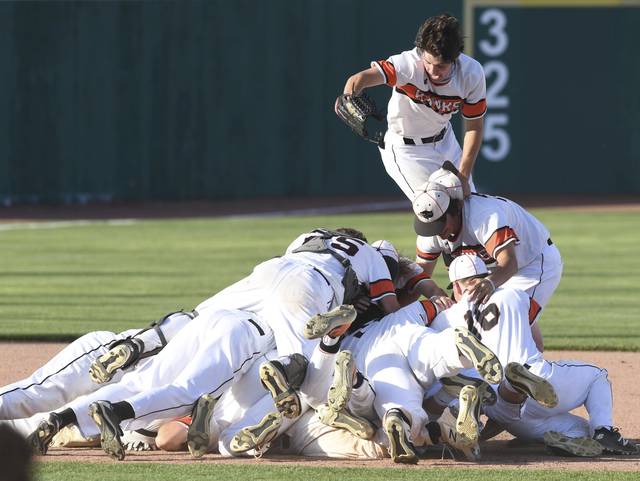 3943116_web1_ptr-BethelRed02-061821