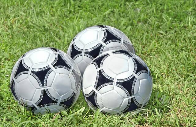 4334744_web1_soccerstock1