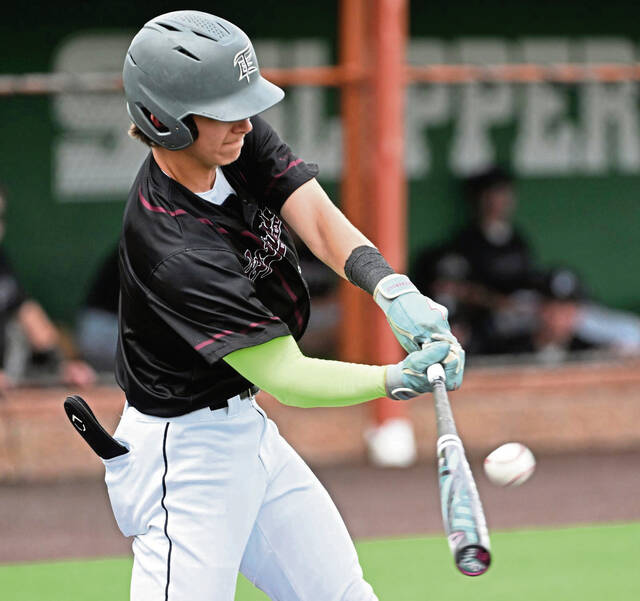 8569968_web1_gtr-GCCClairon02-060625