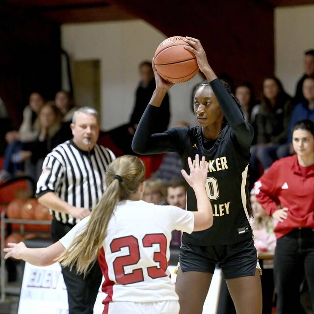 8644523_web1_sew-QVgirls02-121224