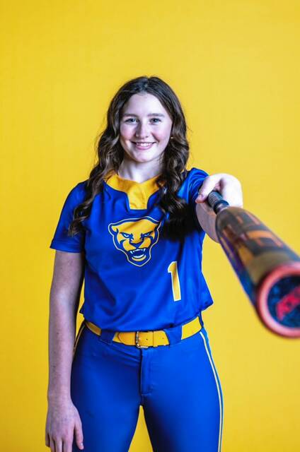 8686932_web1_pcj-Henne2-072425