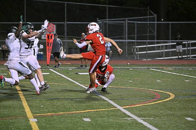 Fox Chapel’s Harran Zureikat kicks during the 2024 season.