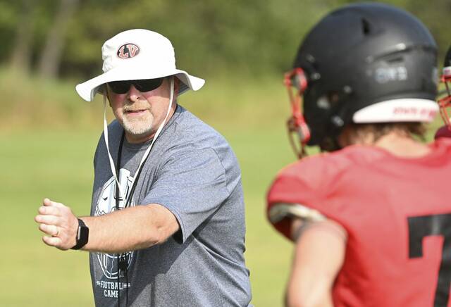 8727503_web1_gtr-LV02-080925