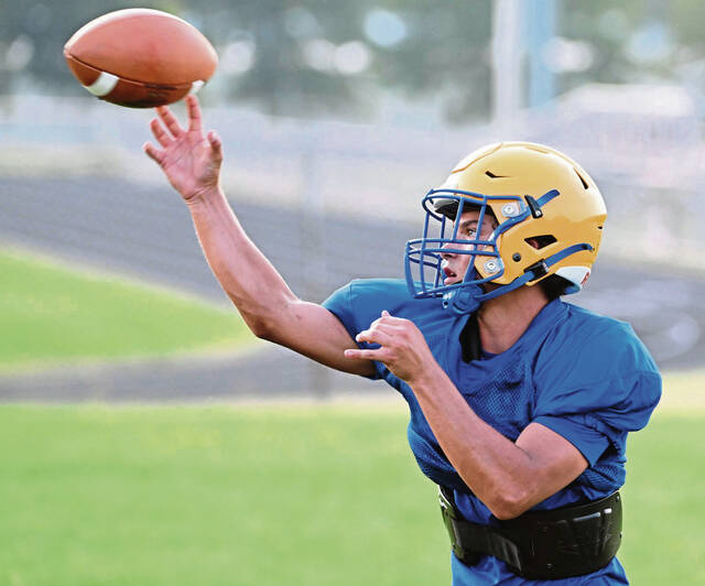 8737511_web1_gtr-Derry02-080725