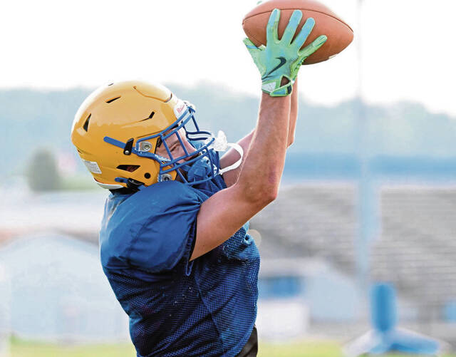 8737511_web1_gtr-Derry05-080725