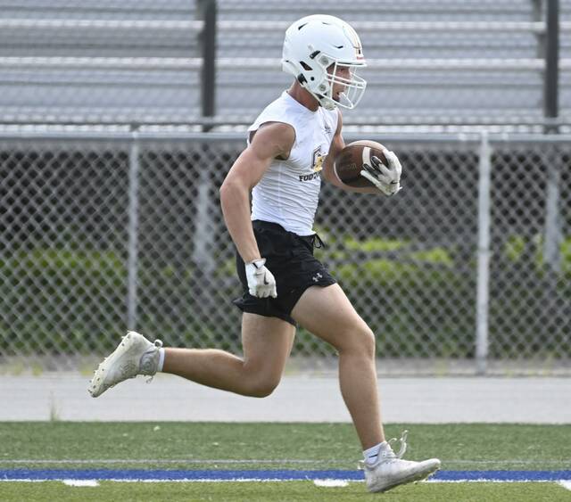 8737536_web1_gtr-GS03-080125