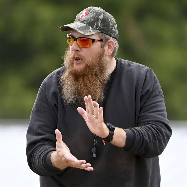 8744250_web1_ptr-FTAB25-JeffersonMorgan-02