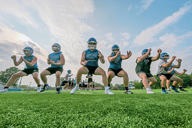 8758186_web1_vnd-LeechburgFB101-081725