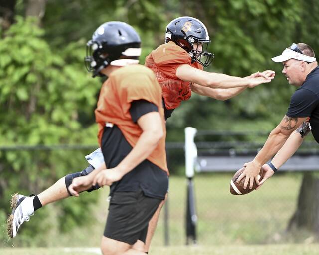 8768359_web1_ptr-FTAB25-BeaverFalls-03