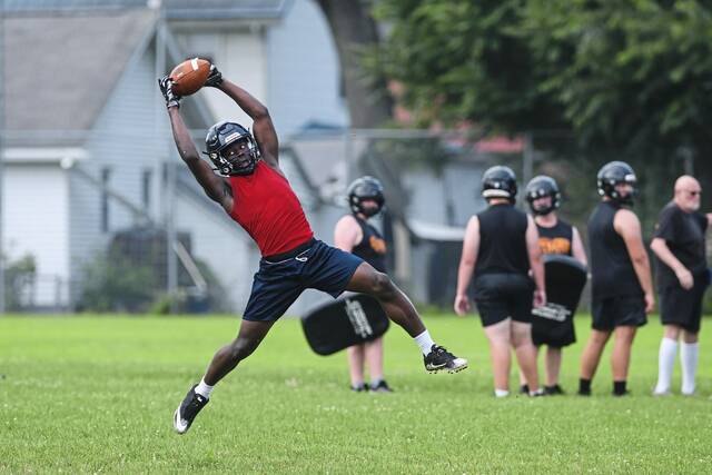 8778562_web1_ptr-SummitFB4-081725