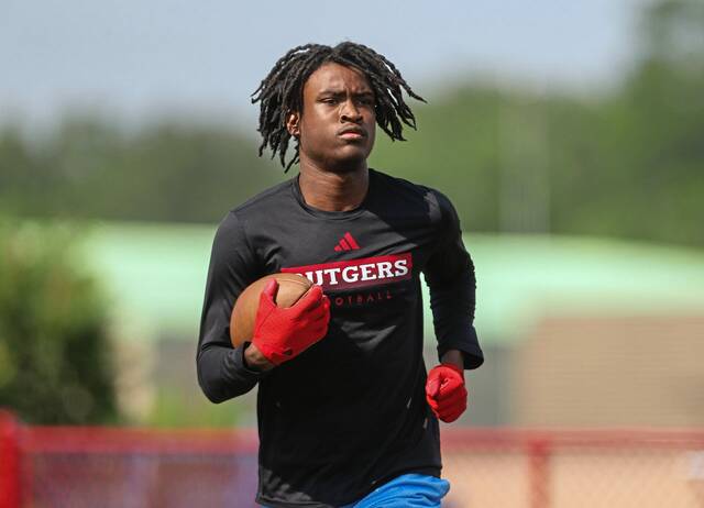 8794176_web1_ptr-McKeesportFB01-081725