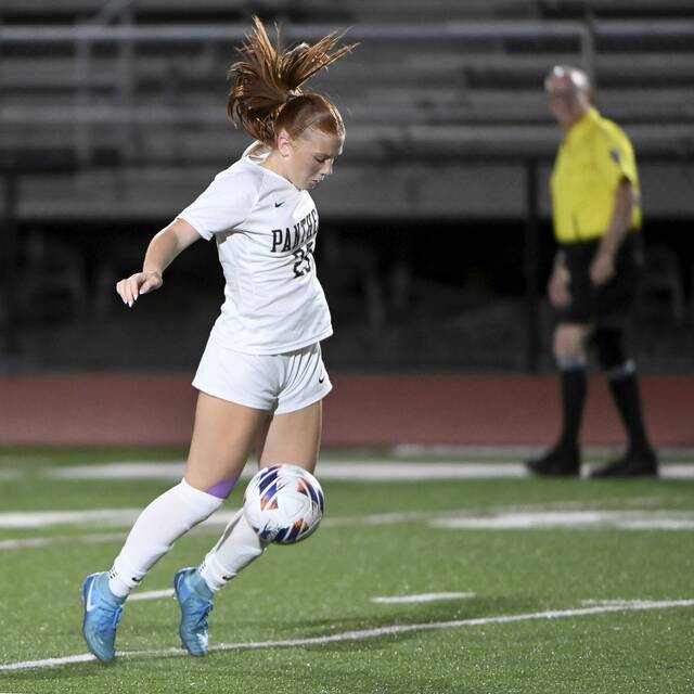 8807847_web1_gtr-GsoccNB02-082725