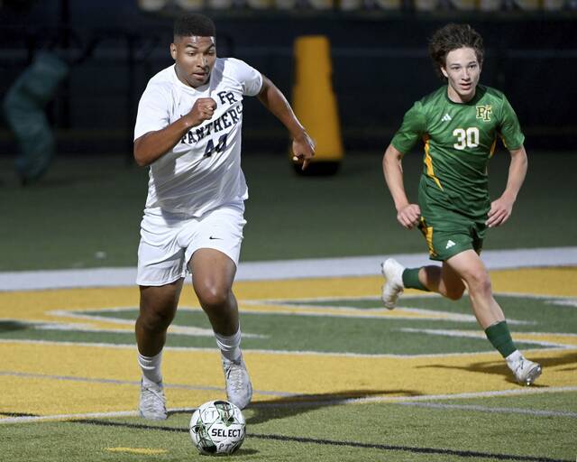 8820414_web1_ptr-ms-FRbsoc-03