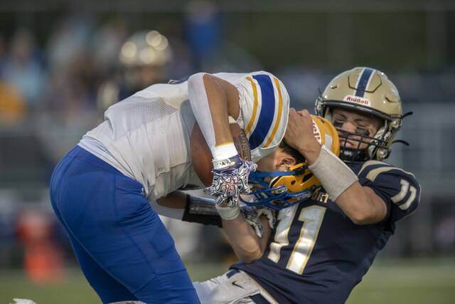 8828868_web1_GTR-DerryFreepot100-083025