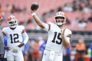 Cleveland Browns quarterback Joe Flacco warms up before a preseason game last month.