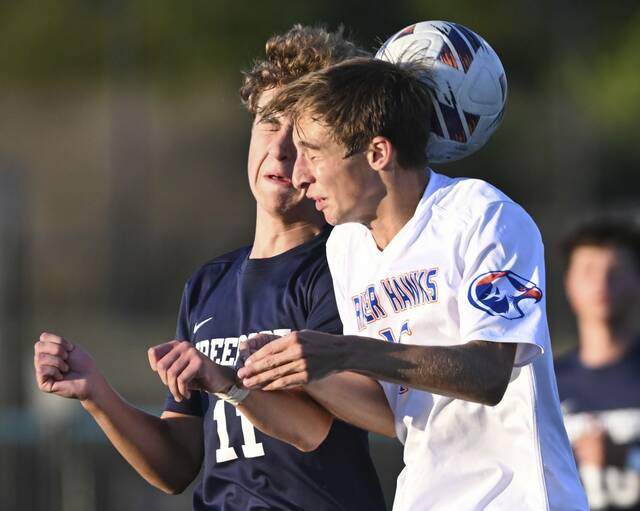8834118_web1_vnd-FreeportSoccer04-090525