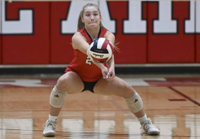 8846521_web1_nh-NorthHillsVolleyball01-091025