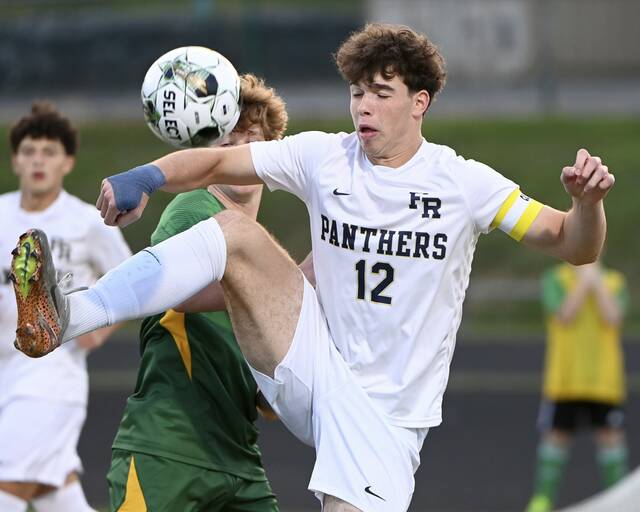 8848485_web1_ptr-ms-FRbsoc-01