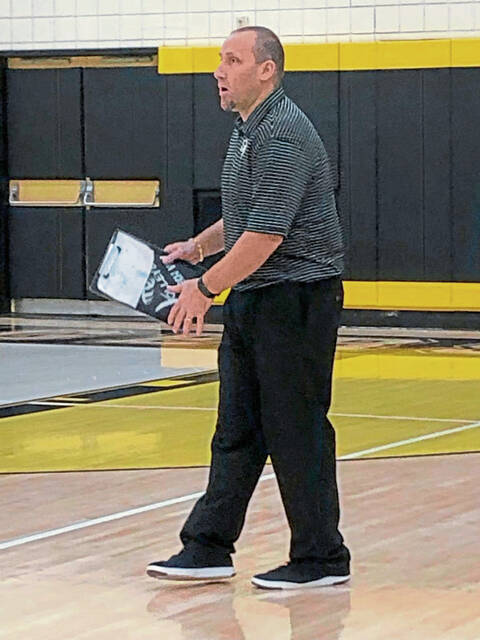 8849997_web1_sew-MikeVavrek-121423