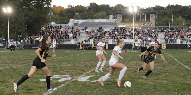 8856171_web1_vnd-SpringRivergsoc10-091225