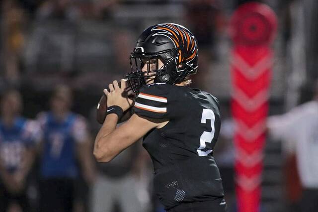 8871149_web1_bpj-BPfootball05-092525