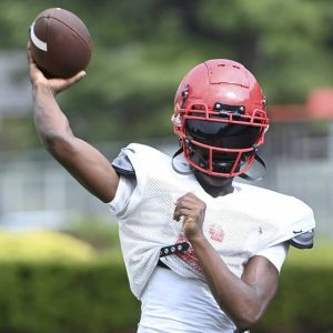 Penn Hills quarterback Devin Harris