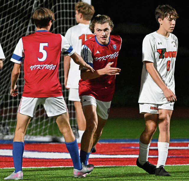 8910934_web1_gtr-YoughMP02-100125