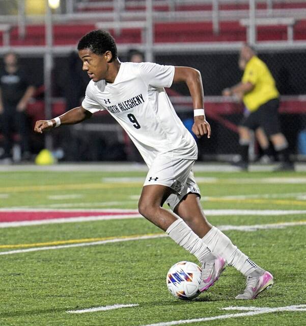 8913179_web1_NAJ-FrancisRandiga-100925