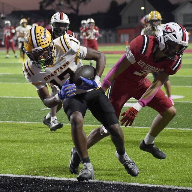 8921658_web1_ptr-MontourNC01-100425