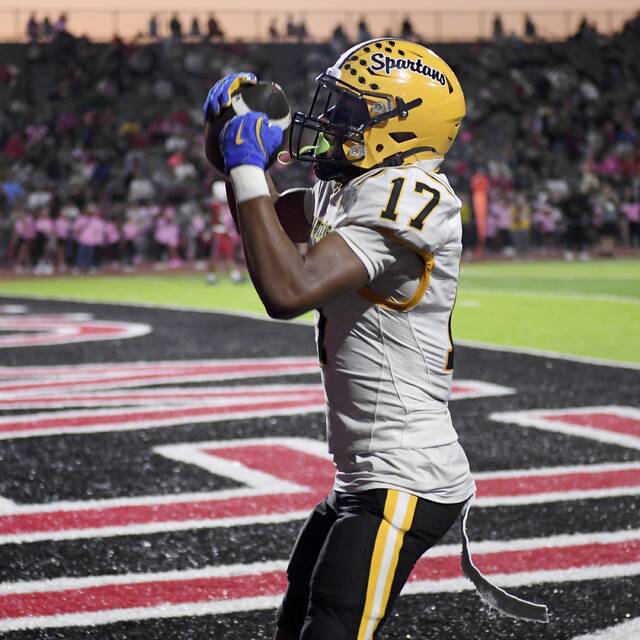 8921658_web1_ptr-MontourNC03-100425