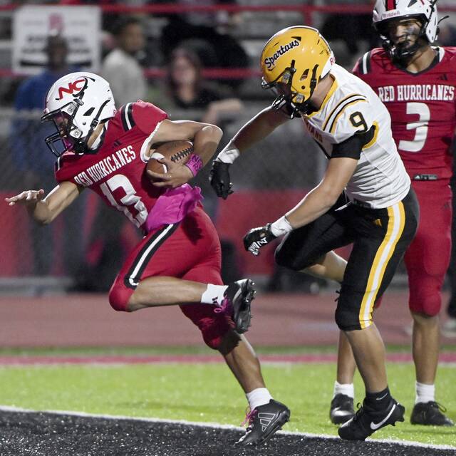 8921658_web1_ptr-MontourNC04-100425