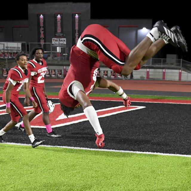 8921658_web1_ptr-MontourNC10-100425