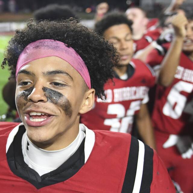 8921658_web1_ptr-MontourNC11-100425