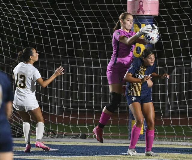 8928450_web1_GTR-PTNorwin04-100725